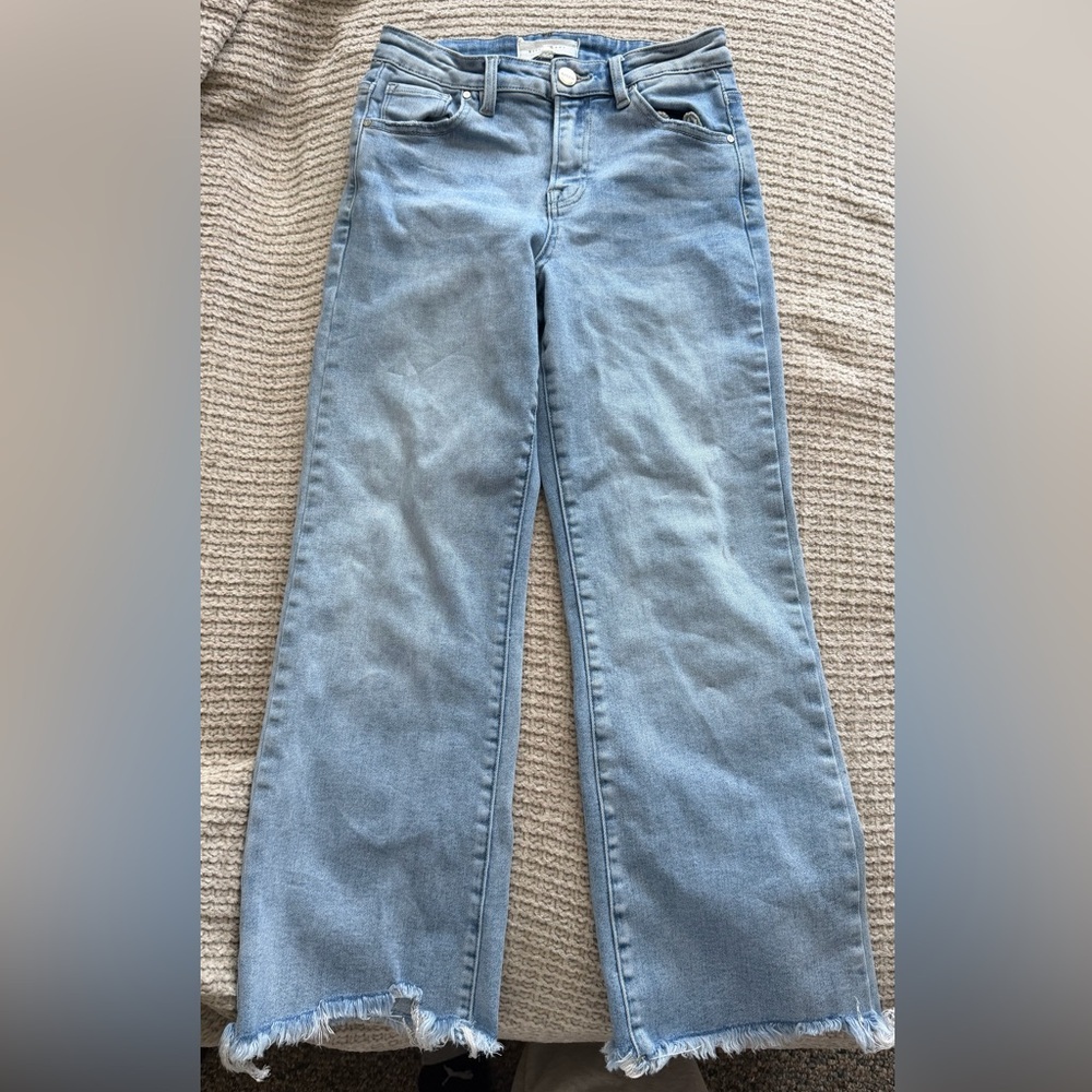 Wide-Leg Light Blue Frayed-Hem Women's Jeans (can fit bigger)